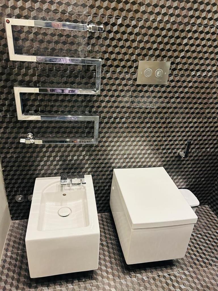 Hostel Boutique Milan Luaran gambar